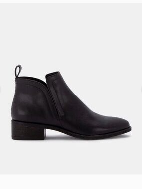 Dolce Vita Black Leather Tivon Ankle Boot in Onyx